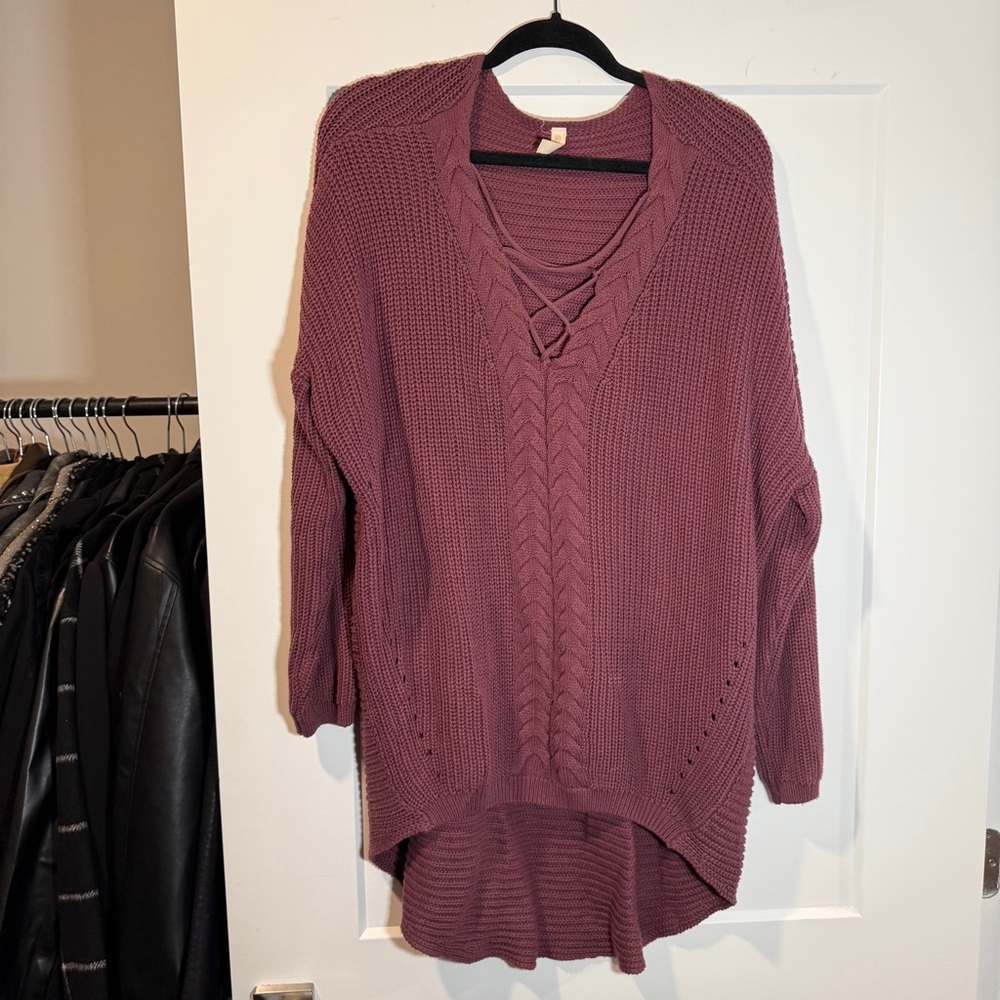 Wishlist Women's Mauve V-Neck Oversized Sweater